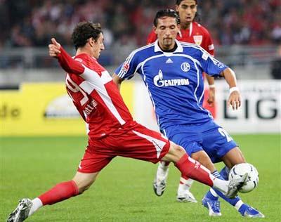 向仍然扑朔 向仍然扑朔